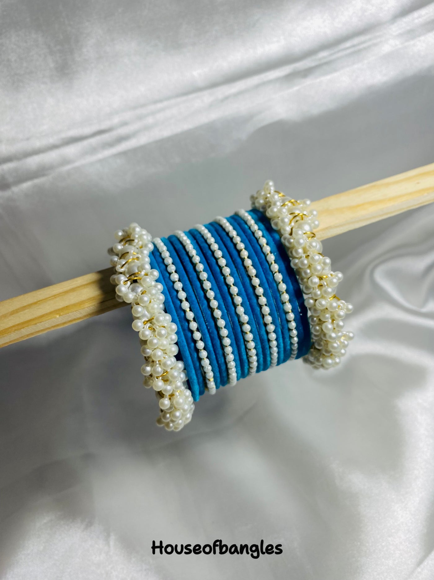 Blue Velvet Thin Pearl Bangles Set