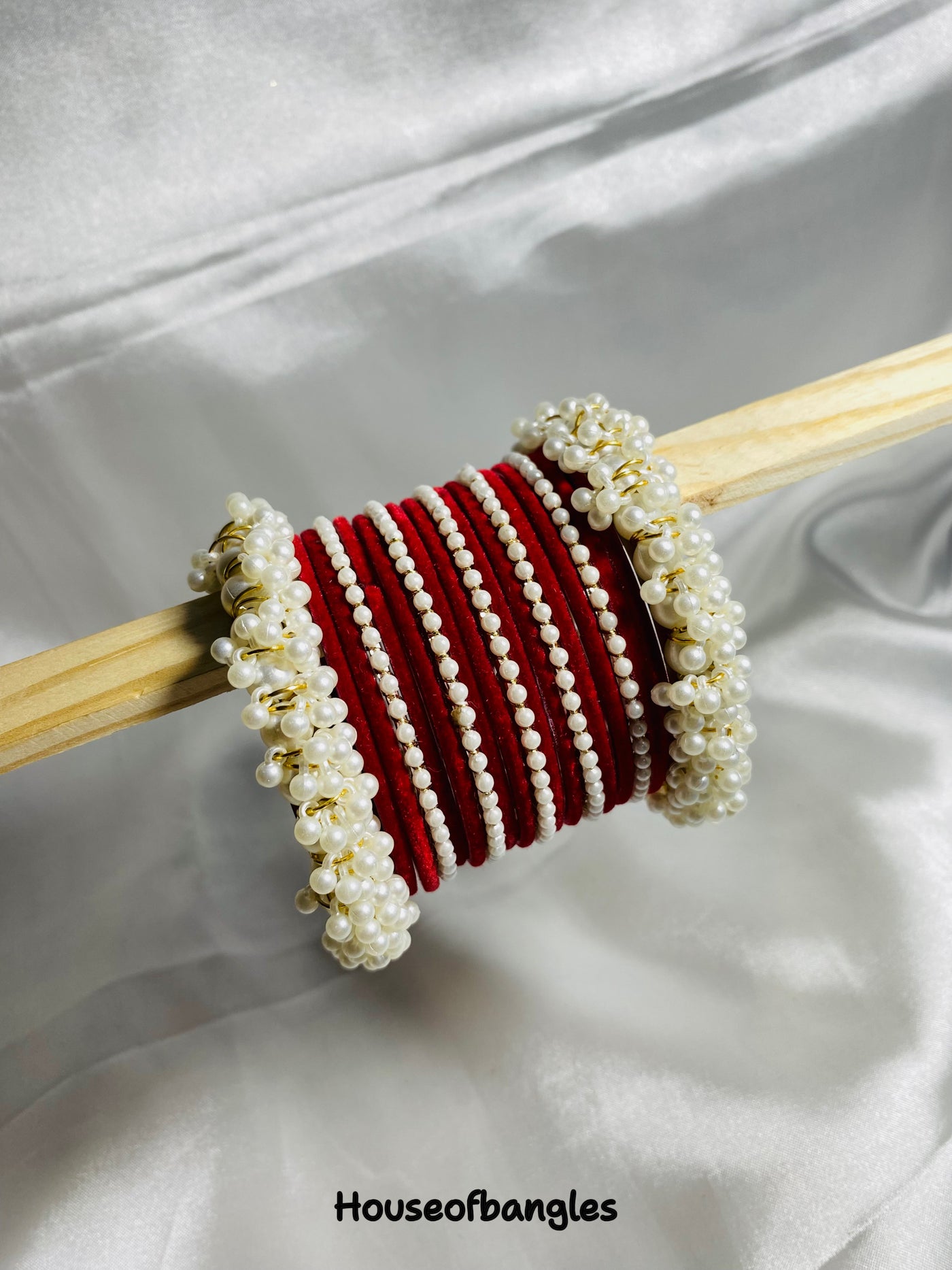 Red Velvet Thin Pearl Bangles Set