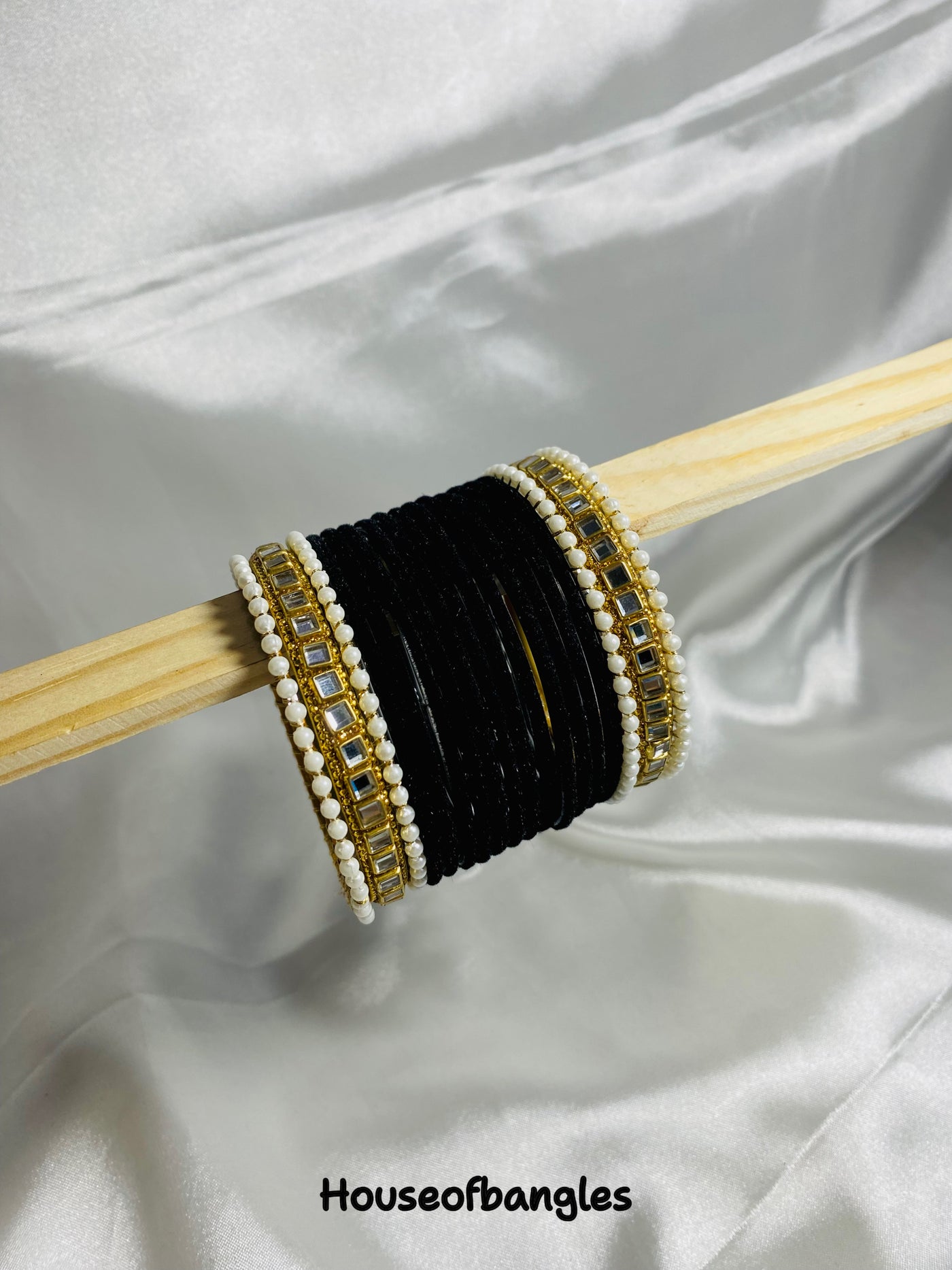 Black Velvet kundan Bangles Set